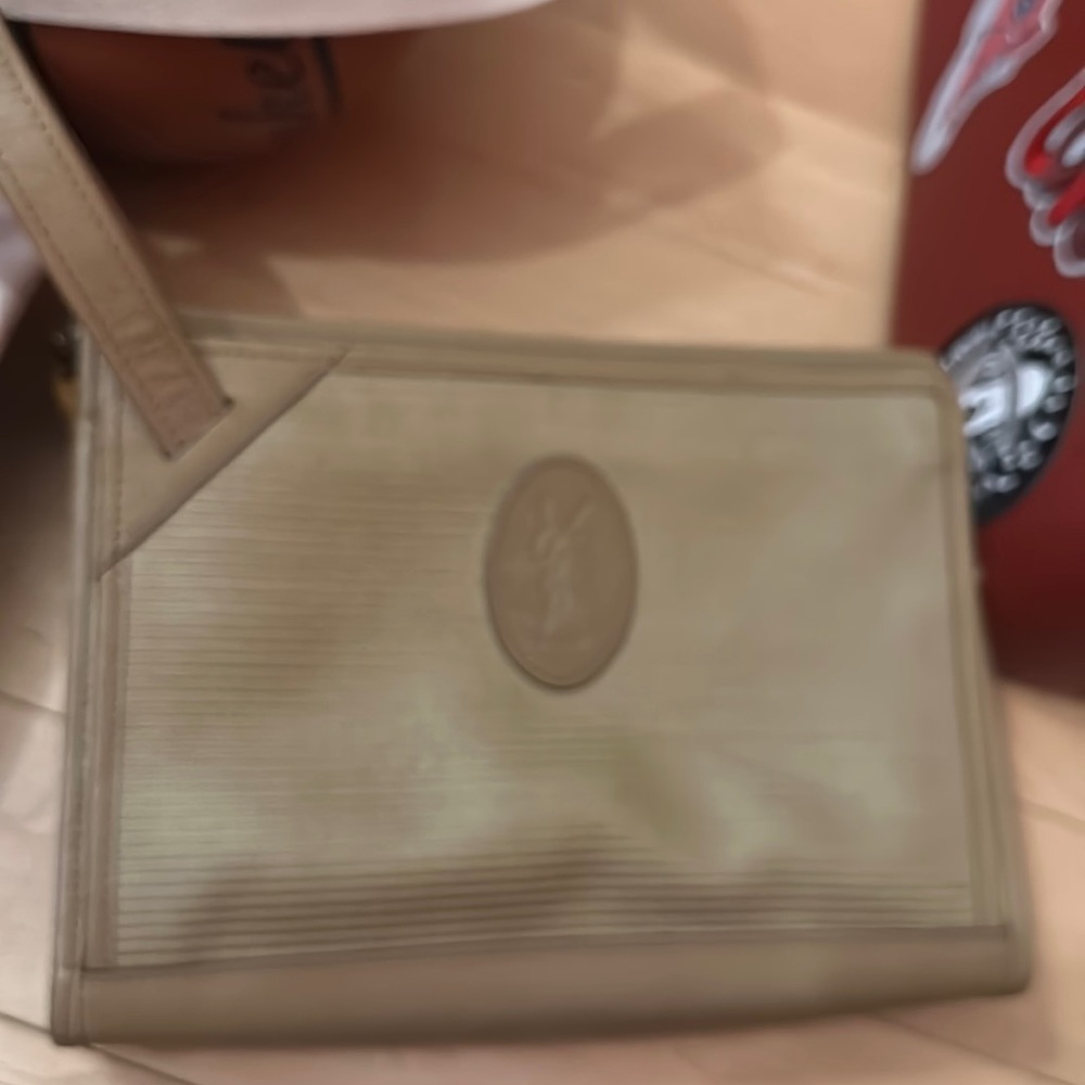 Vintage clutch
